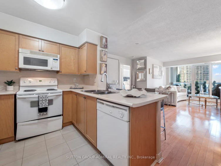 1103-4978 Yonge Street, Toronto, ON, M2N 7G8 - 3