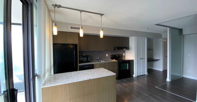 1410-110 Charles Street E, Toronto, ON, M4Y 1T5 - 8