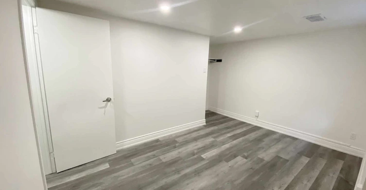 36 Mintwood Drive, Toronto, ON, M2M 3A7 - 9