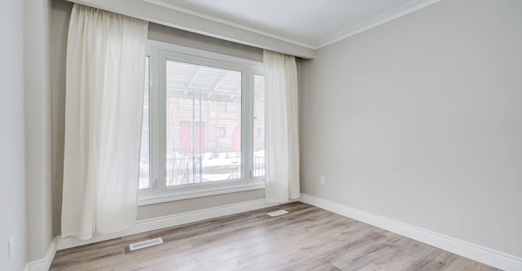 Upper-59 Wolseley Street, Toronto, ON, M5T 1A4 - 2