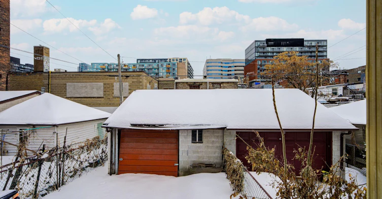 Upper-59 Wolseley Street, Toronto, ON, M5T 1A4 - 13