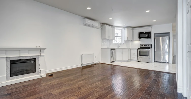 3rd Lvl-1116 College Street, Toronto, ON, M6H 1B5