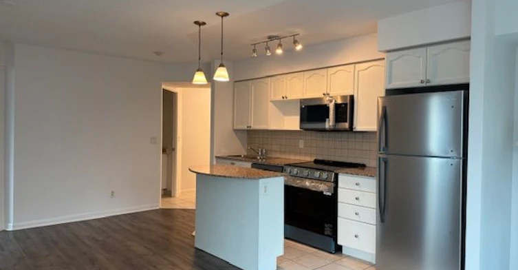 1805-18 Yonge Street, Toronto, ON, M5E 1Z8 - 2