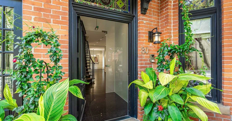80 Hazelton Avenue, Toronto, ON, M5R 2E2