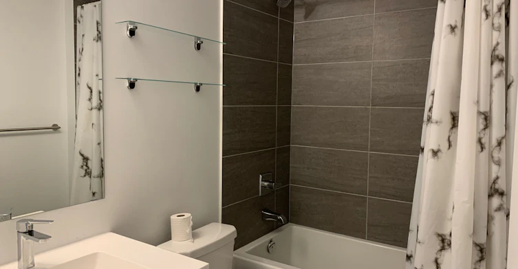 1010-77 Mutual Street, Toronto, ON, M5B 0B9 - 10