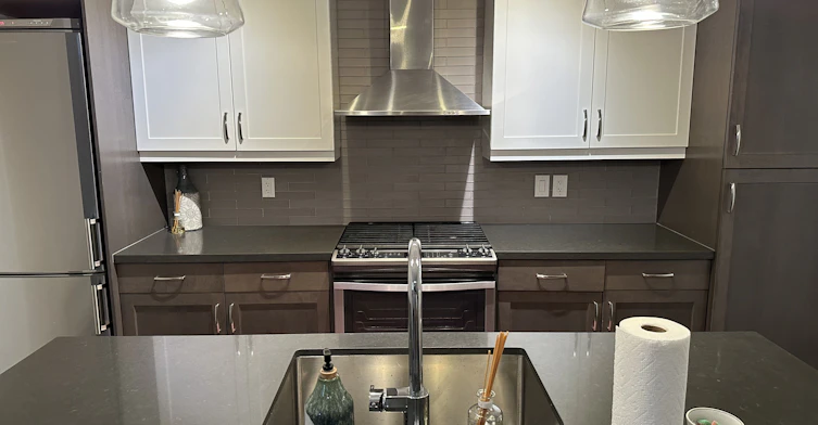 02-28 Madison Avenue, Toronto, ON, M5R 2S1 - 3
