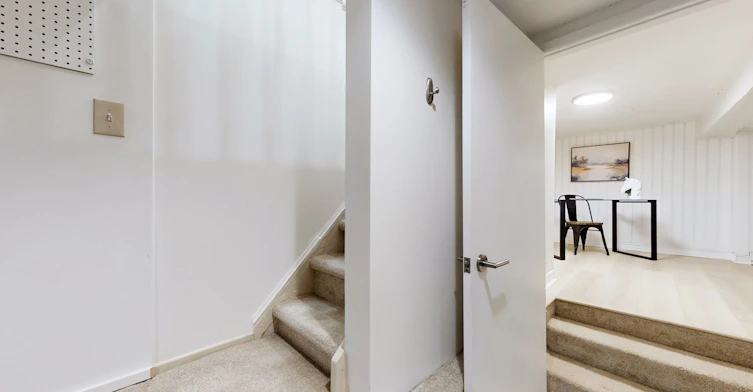 337 Glen Road, Toronto, ON, M4W 2X4 - 32