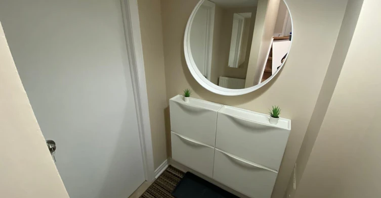 Basement-184 Madison Avenue, Toronto, ON, M5R 2S5 - 5