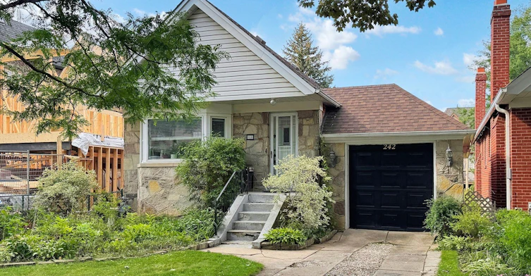 242 Joicey Boulevard, Toronto, ON, M5M 2V7
