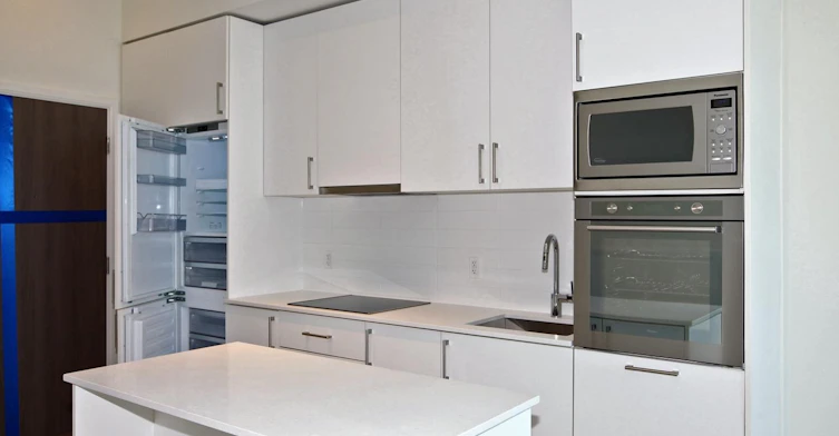 404W-27 Bathurst Street, Toronto, ON, M5V 0R1 - 10