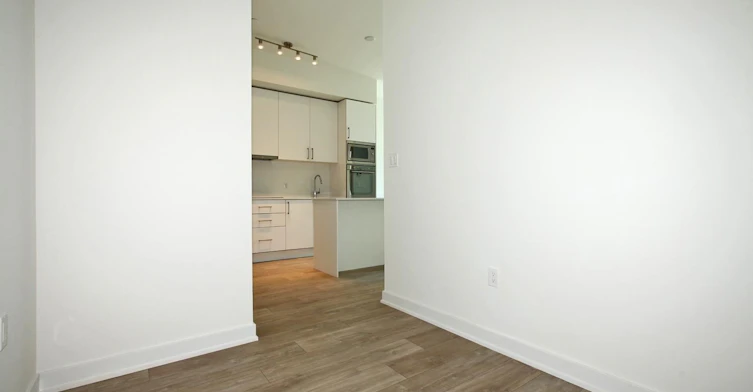 404W-27 Bathurst Street, Toronto, ON, M5V 0R1 - 19