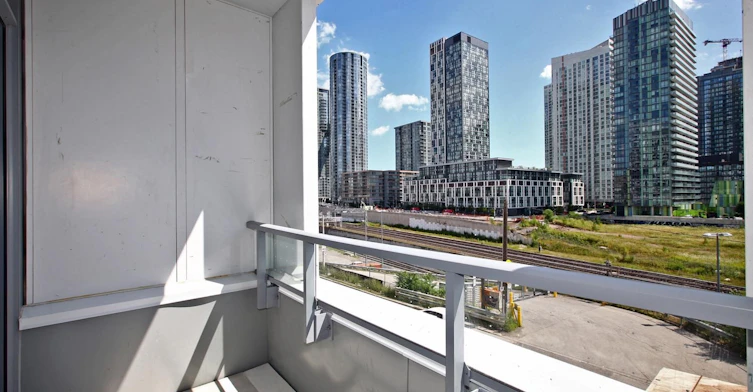 404W-27 Bathurst Street, Toronto, ON, M5V 0R1 - 23