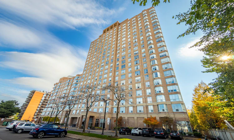 1801-21 Overlea Boulevard