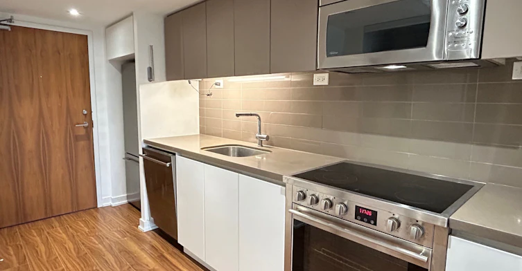 1109-75 Queens Wharf Road, Toronto, ON, M5V 0J8