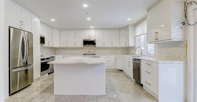 29 Sultana Avenue, Toronto, ON, M6A 1T2 - 37
