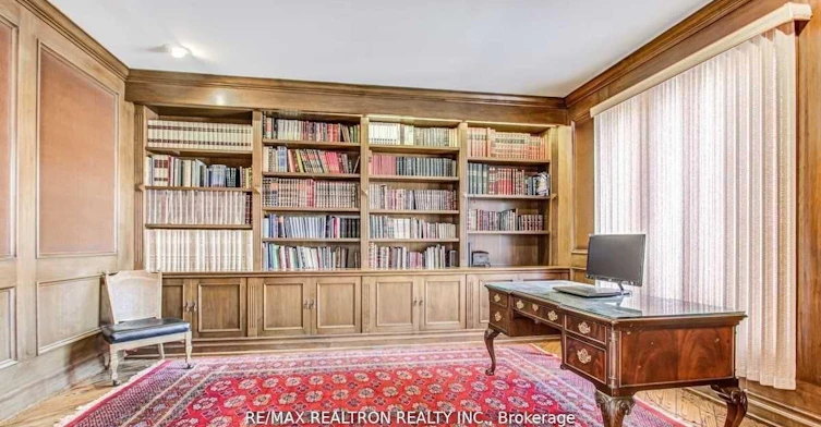 29 Sultana Avenue, Toronto, ON, M6A 1T2 - 2
