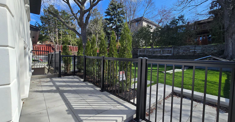 Unit B-17 Olsen Drive, Toronto, ON, M3A 3J1 - 12