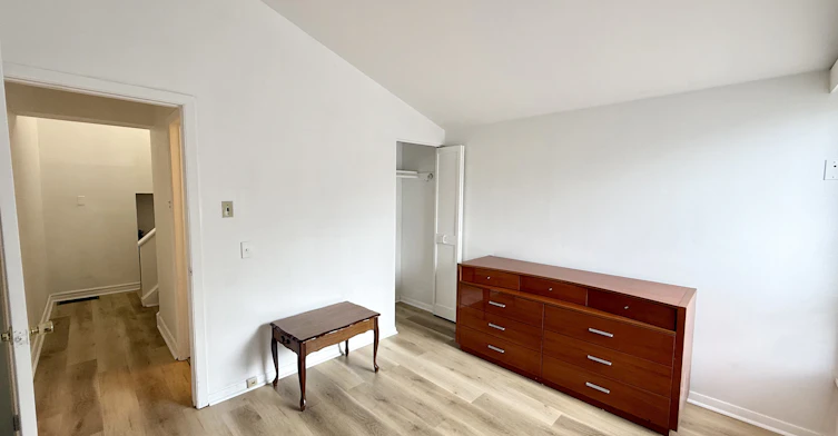 Upper-17 Regatta Crescent, Toronto, ON, M2R 2X7 - 10