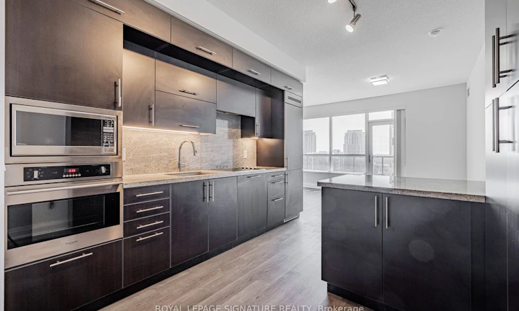 1208-2 Anndale Drive