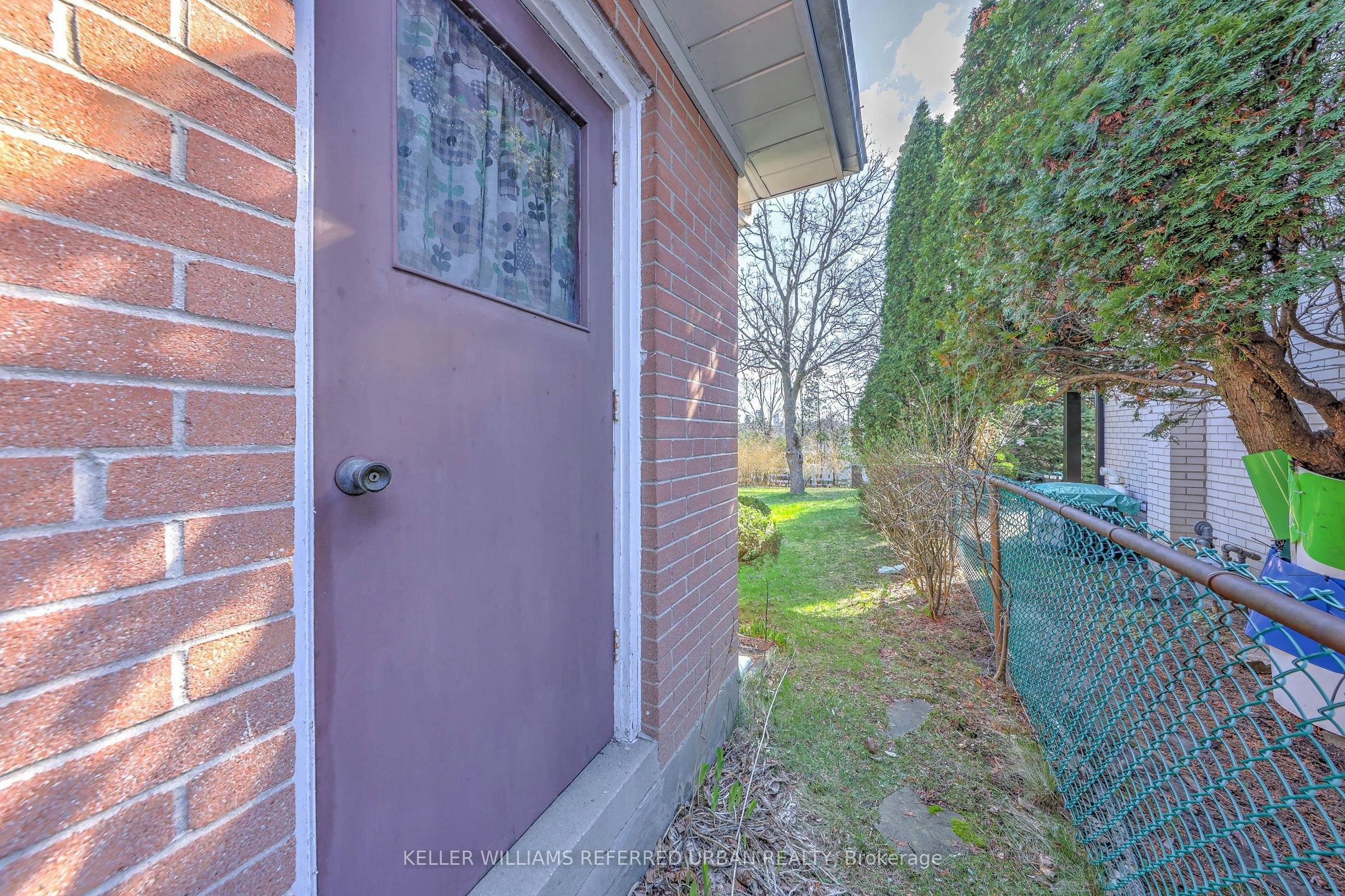 63 Hopperton Drive, Toronto, ON, M2L 2S7 - 21