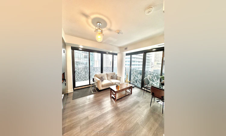 1510-55 Charles Street E