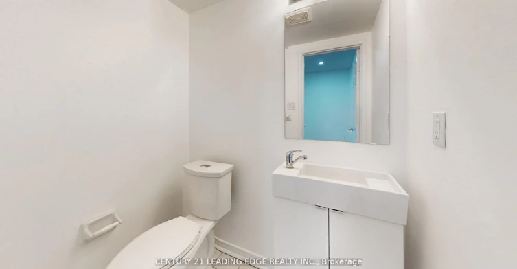 38 Rumi Crescent, Toronto, ON, M4A 2X6 - 8