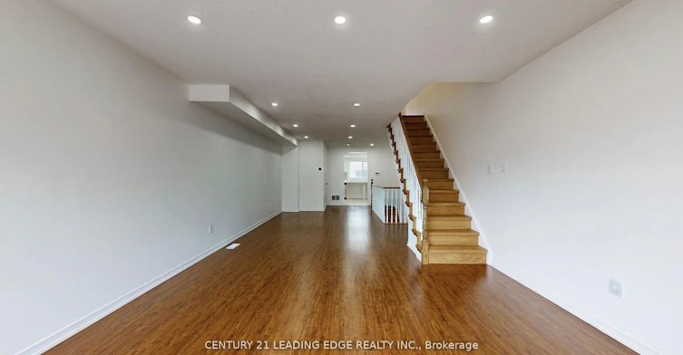 38 Rumi Crescent, Toronto, ON, M4A 2X6 - 13