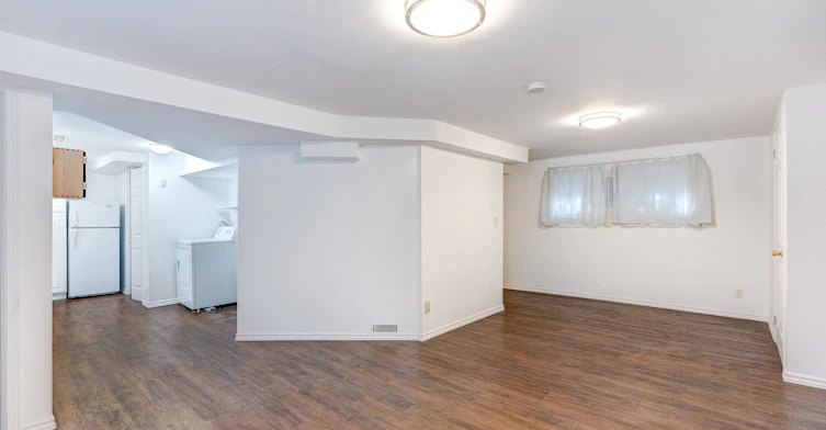 Lower-80 Harlandale Avenue, Toronto, ON, M2N 1P1 - 5