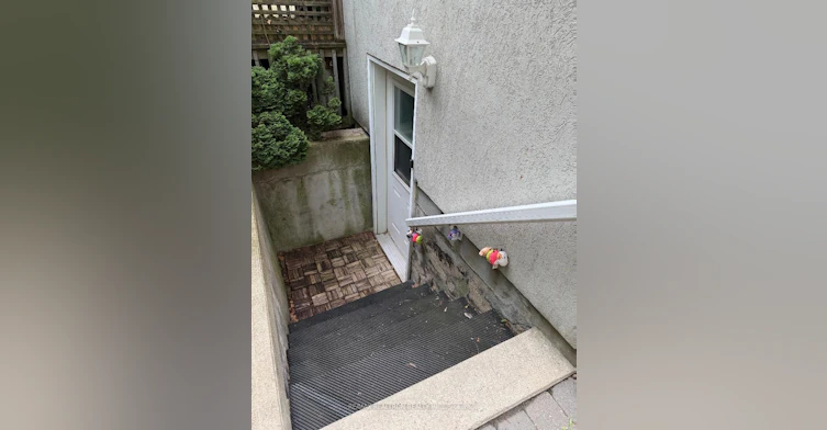 Lower-80 Harlandale Avenue, Toronto, ON, M2N 1P1 - 2
