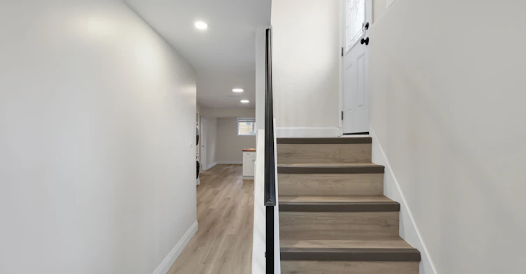 Lower-242 Acton Avenue, Toronto, ON, M3H 4J1 - 5