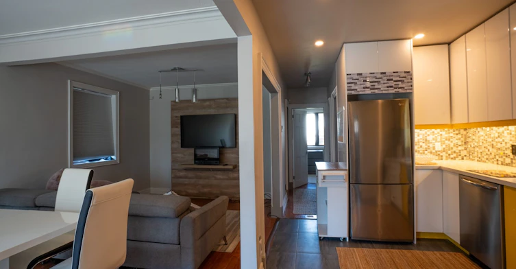 170 Bogert Avenue, Toronto, ON, M2N 1K9 - 8