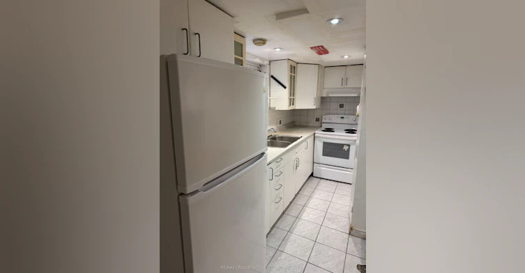 3 Lisburn Crescent, Toronto, ON, M2J 2Z5 - 15
