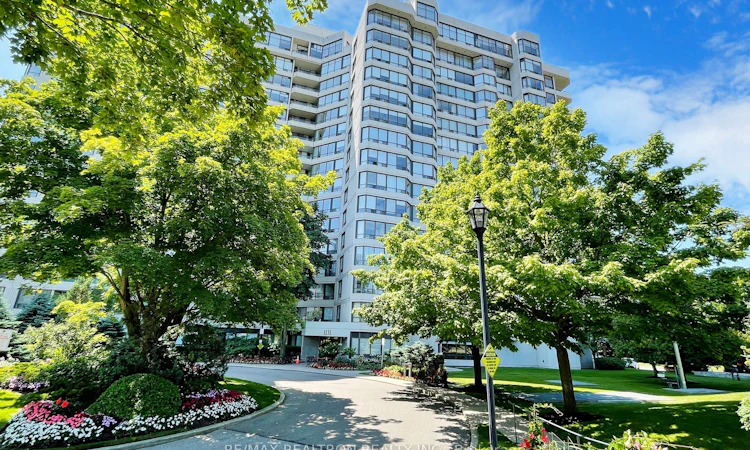 407-1131 Steeles Avenue W