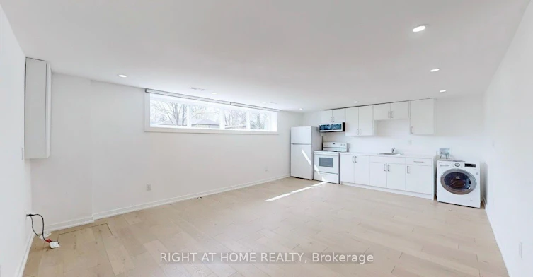 Basement/Studio-118 Clifton Avenue, Toronto, ON, M3H 4L3 - 4