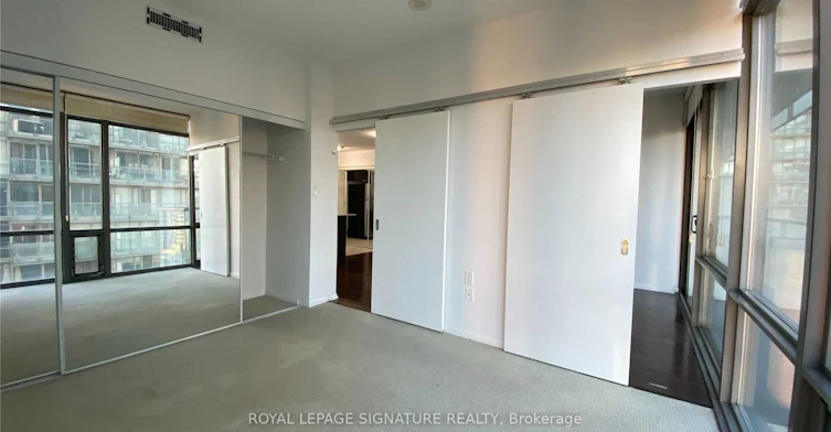 2209-38 Grenville Street, Toronto, ON, M5V 3G5 - 9