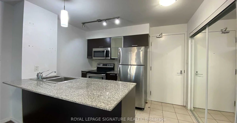 2209-38 Grenville Street, Toronto, ON, M5V 3G5 - 5