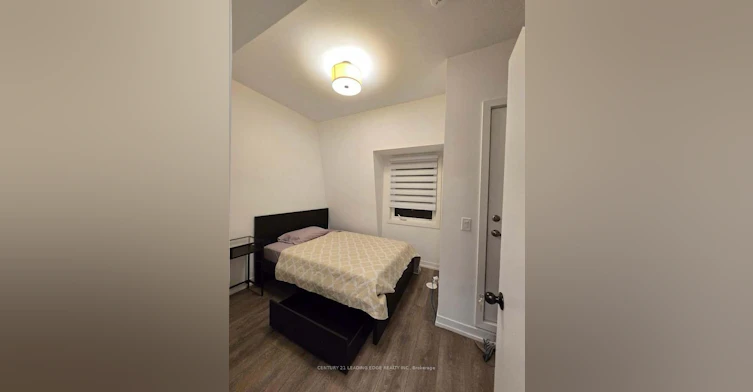 Room 5-9 Spruce Pines Crescent, Toronto, ON, M4A 0A9 - 2