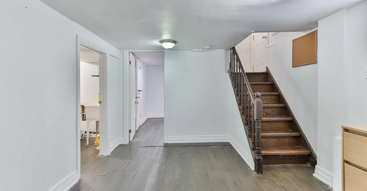 2nd floor-262 Poyntz Avenue, Toronto, ON, M2N 1J7 - 12