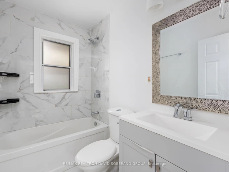 16 Faith Avenue, Toronto, ON, M3H 1W3 - 19
