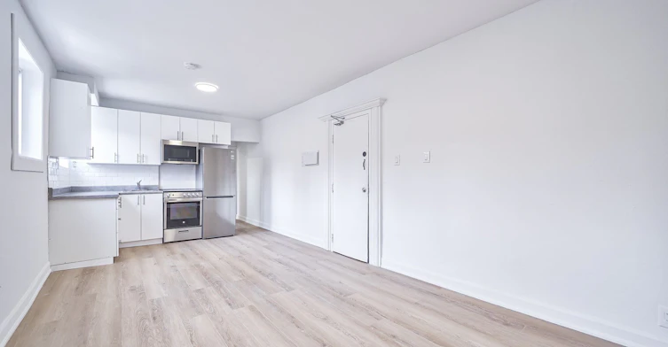 Unit 2-1046 Bathurst Street, Toronto, ON, M5R 3G7 - 11