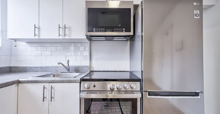 Unit 2-1046 Bathurst Street, Toronto, ON, M5R 3G7 - 16