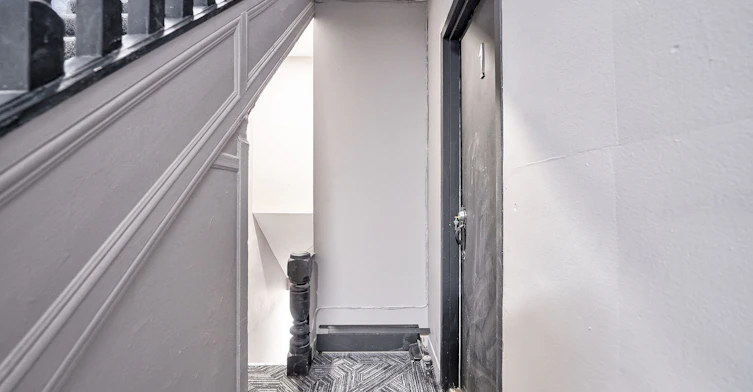 Unit 1-1046 Bathurst Street, Toronto, ON, M5R 3G7 - 2