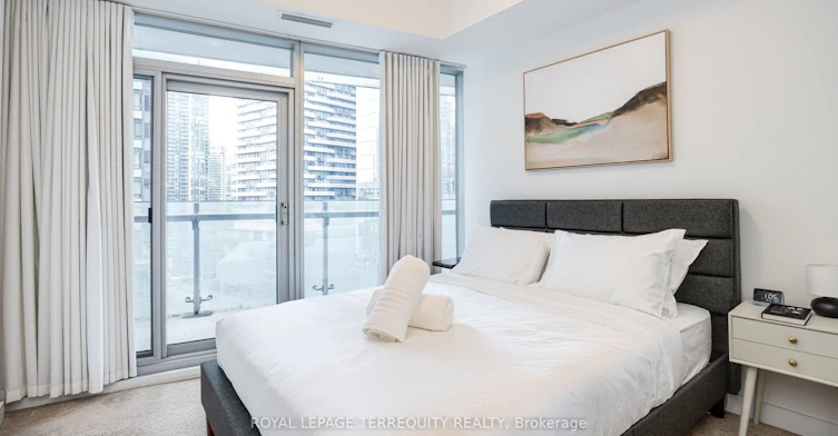 1101-14 York Street, Toronto, ON, M5J 0B1 - 10