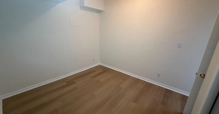 B-150 Kenwood Avenue, Toronto, ON, M6C 2S3 - 8