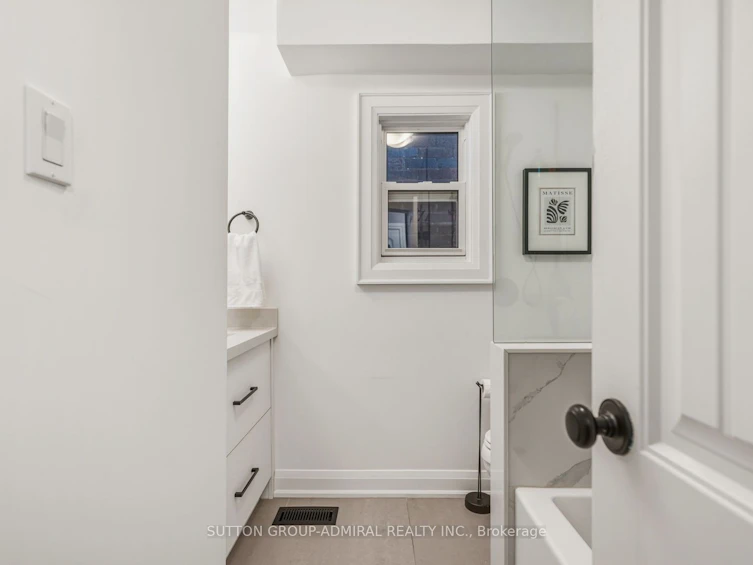 172 Melrose Avenue, Toronto, ON, M5M 1Z1 - 23