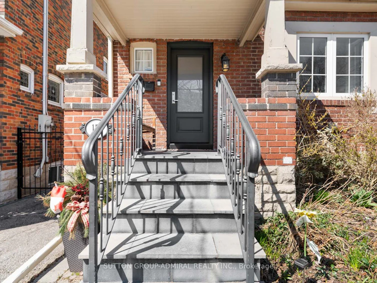 172 Melrose Avenue, Toronto, ON, M5M 1Z1 - 4