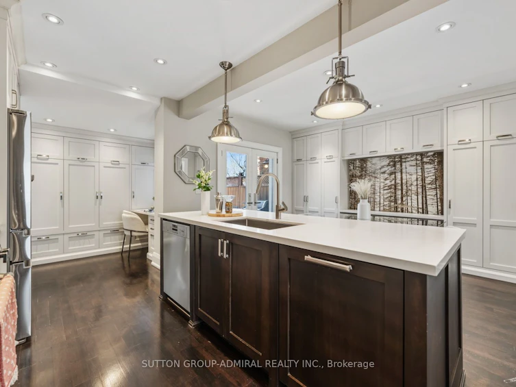 172 Melrose Avenue, Toronto, ON, M5M 1Z1 - 17