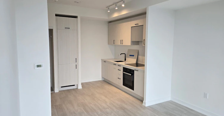 3808-1 Quarrington Lane, Toronto, ON, M3C 0S4 - 2