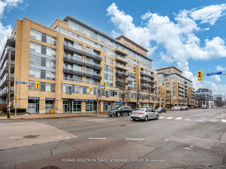 315-701 Sheppard Avenue W, Toronto, ON, M3H 0B2
