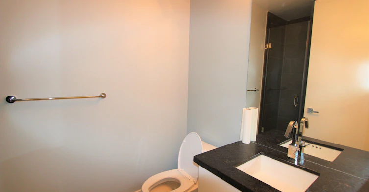 1019-29 Queens Quay E, Toronto, ON, M5E 0A4 - 8